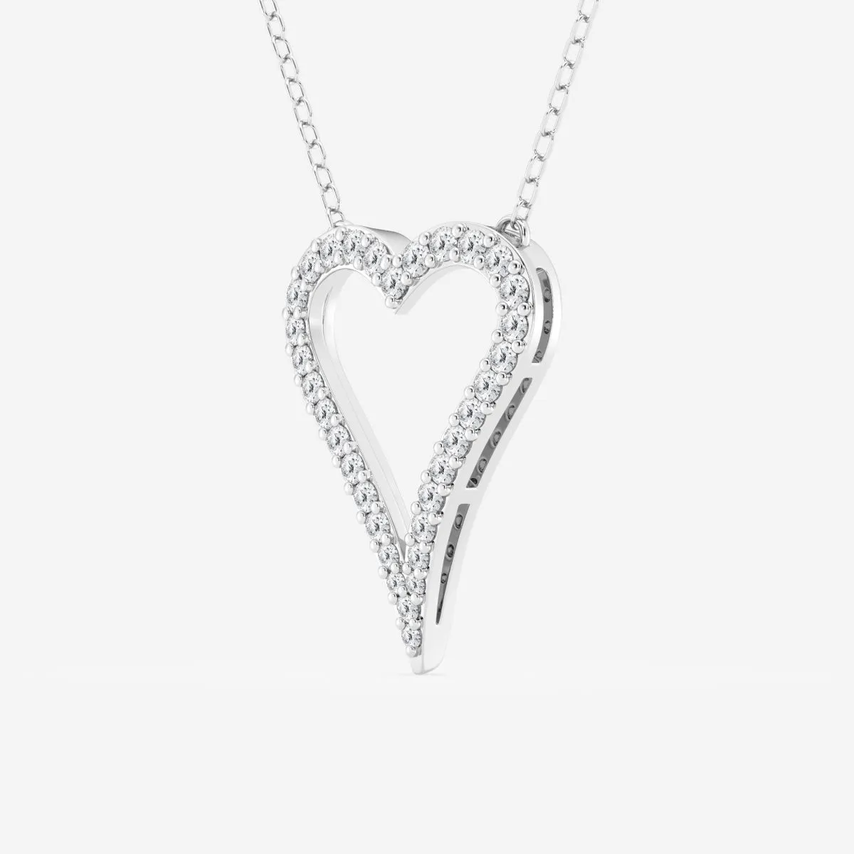 0.25 TCW Round Moissanite Diamond Heart Pandant Necklace