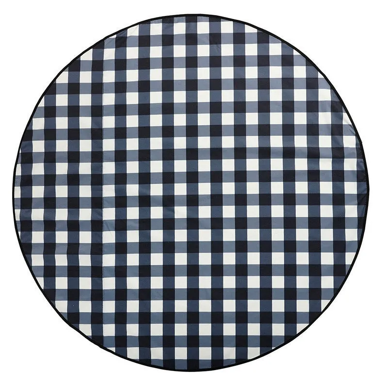 Basil Bangs Love Rug - Gingham Black