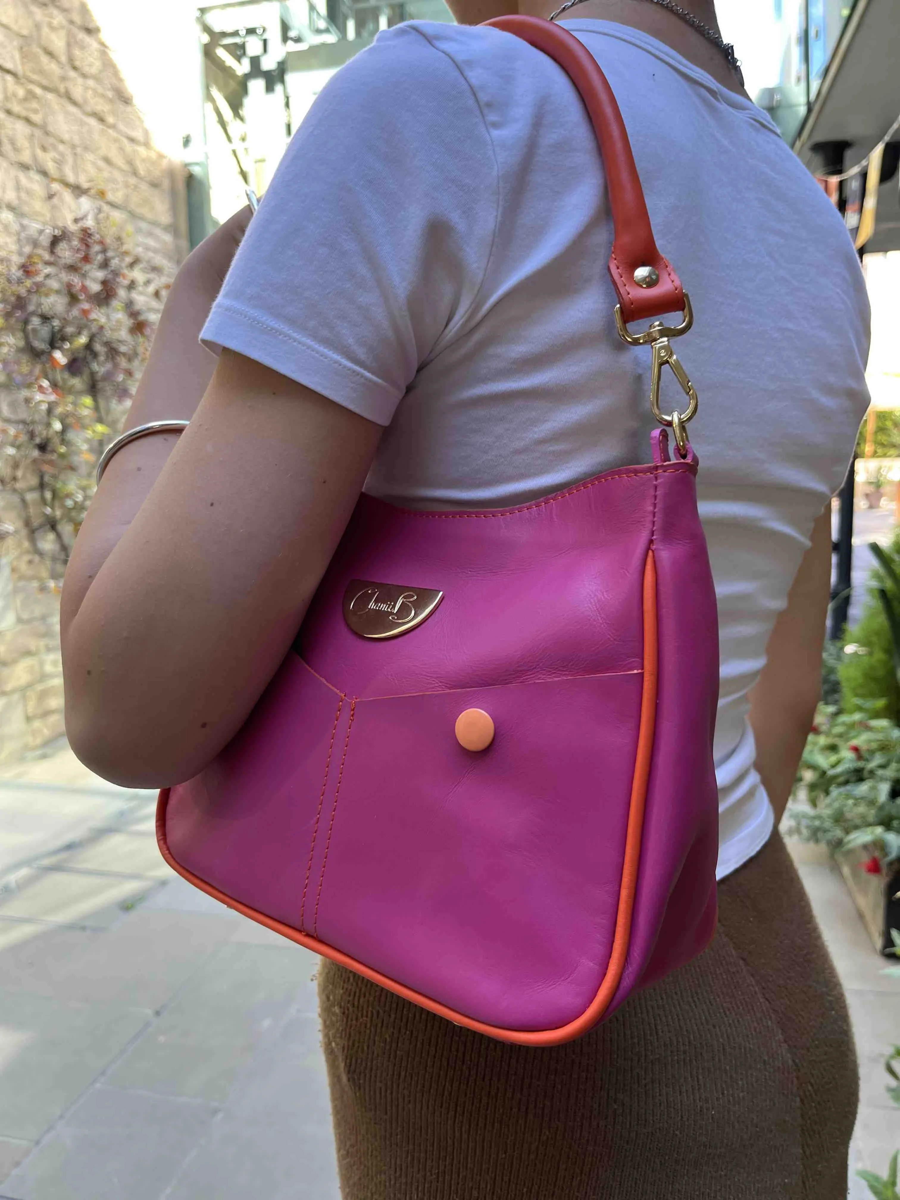 Bella - Fuchsia tumbled leather mini bag