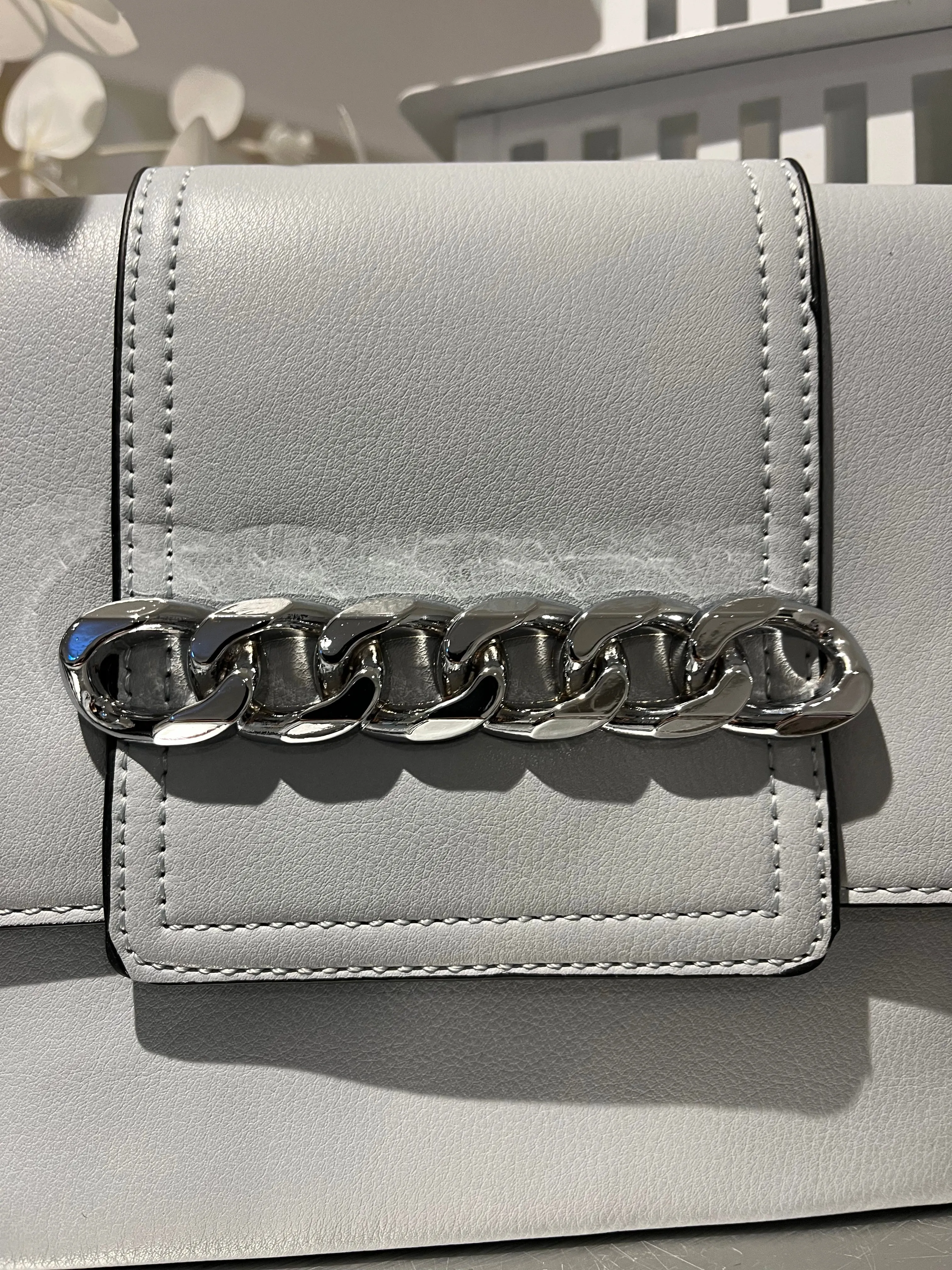 Chain front Clutch bag