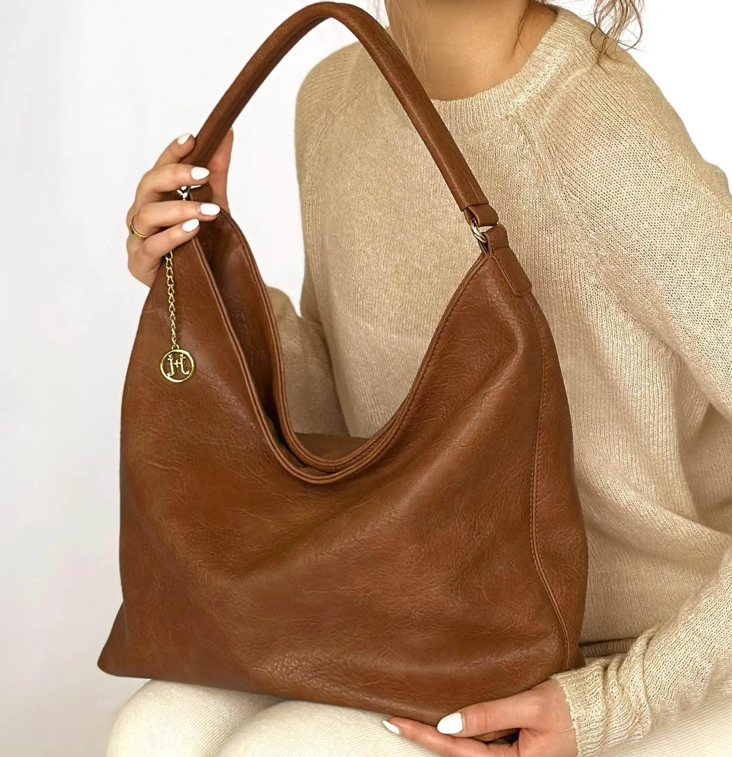 EMILY II | Camel Classic Hobo