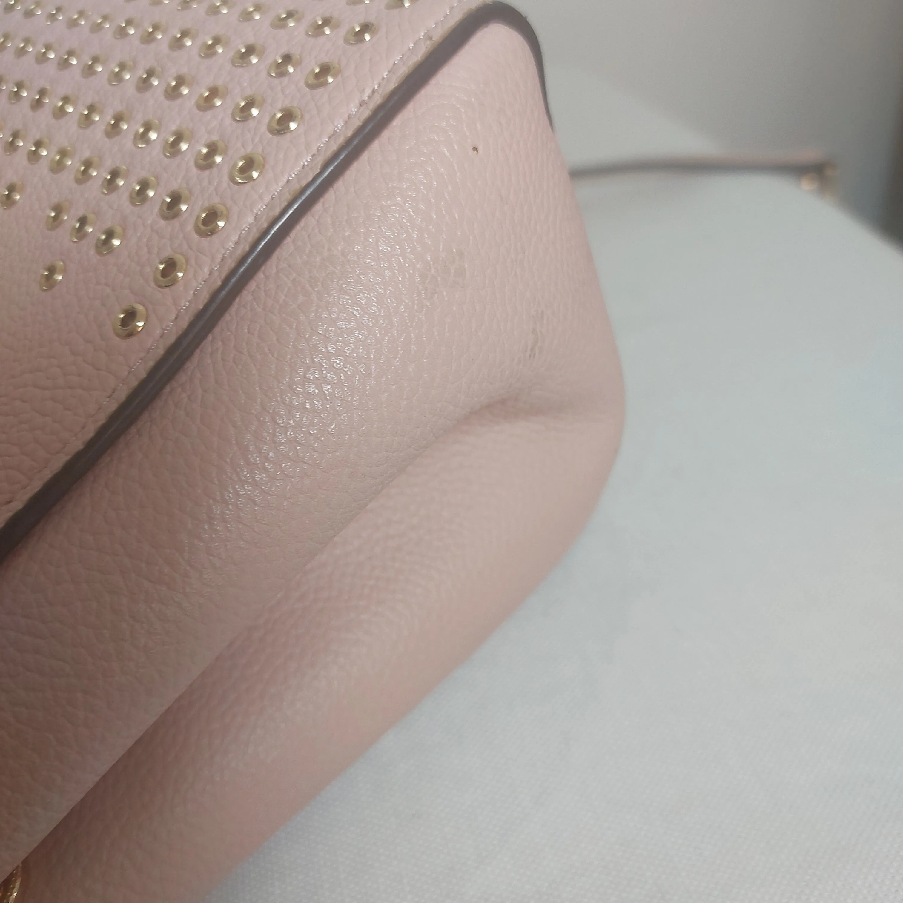 Michael Kors Light Pink Studded Small Hayes Satchel | Pre Loved |