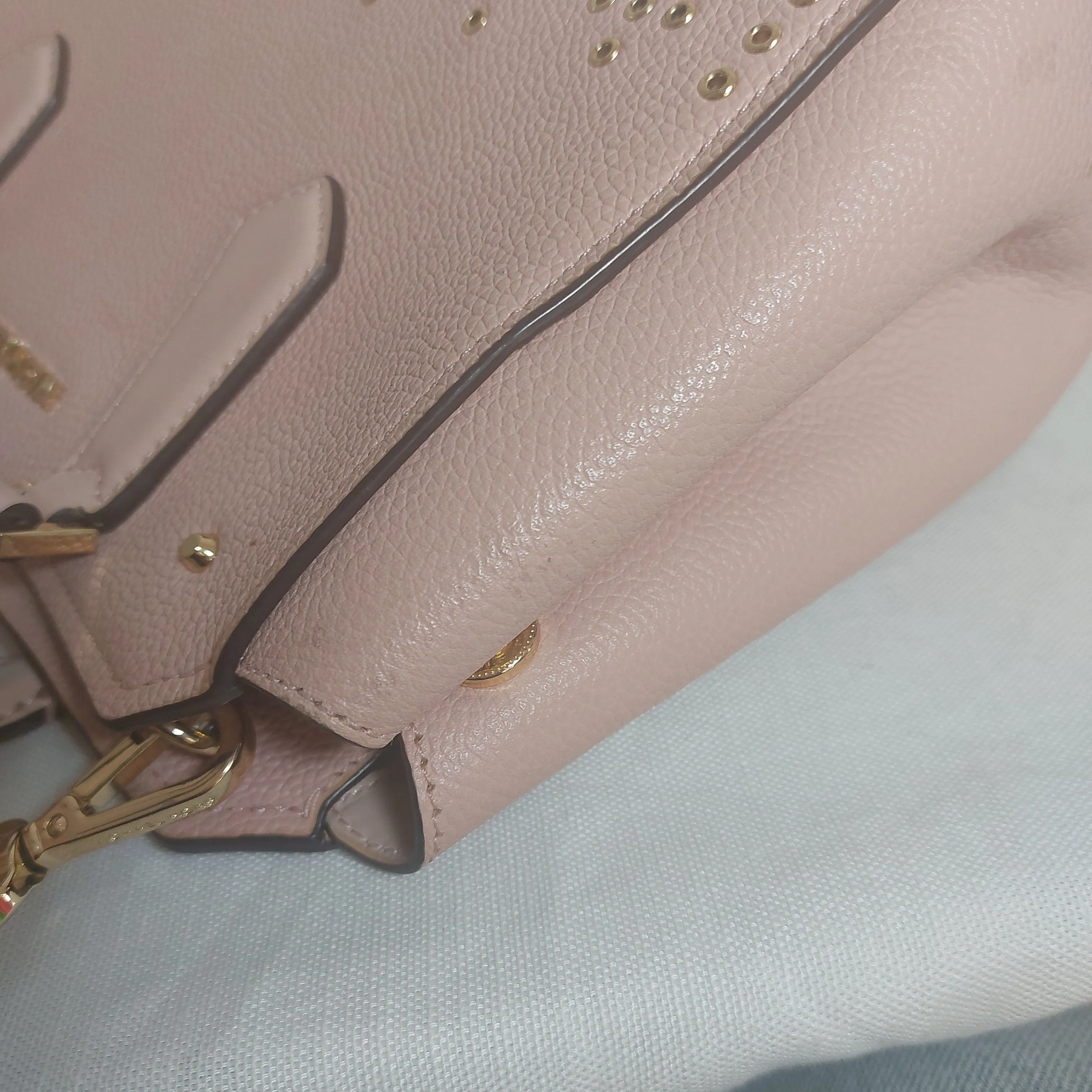 Michael Kors Light Pink Studded Small Hayes Satchel | Pre Loved |